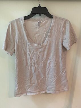 Banana Republic | Women’s Cotton V-Neck T-Shirt